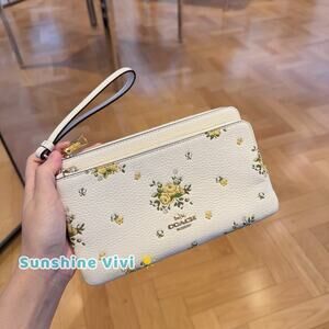 NWT Coach CAY51 Double Zip Wallet With Floral Print Pebble Leather Chalk Multi